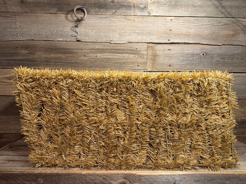 Tinsel straw hay bale - tinsel,