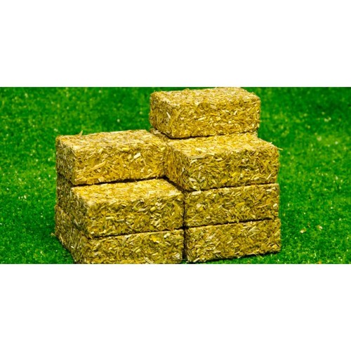 Rectangular straw hay - straw,